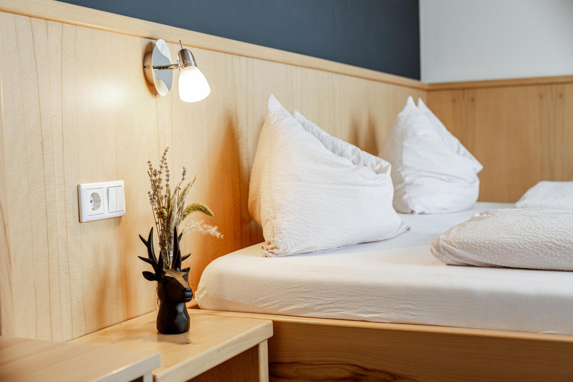 Eschenhof Bed & Breakfast Kaprun Bagian luar foto